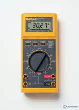 Fluke 27 — герметичный цифровой мультиметр фото 1